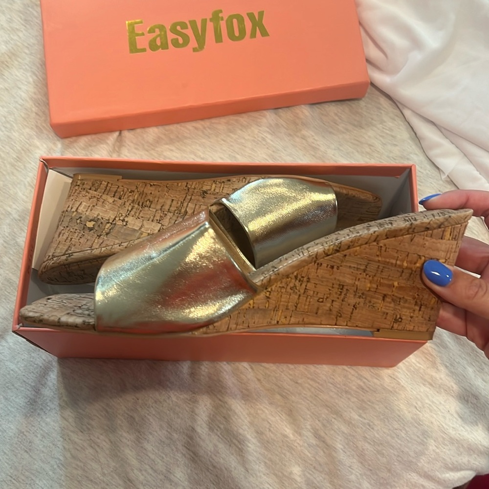 Worn once easy fox size 10 wedge